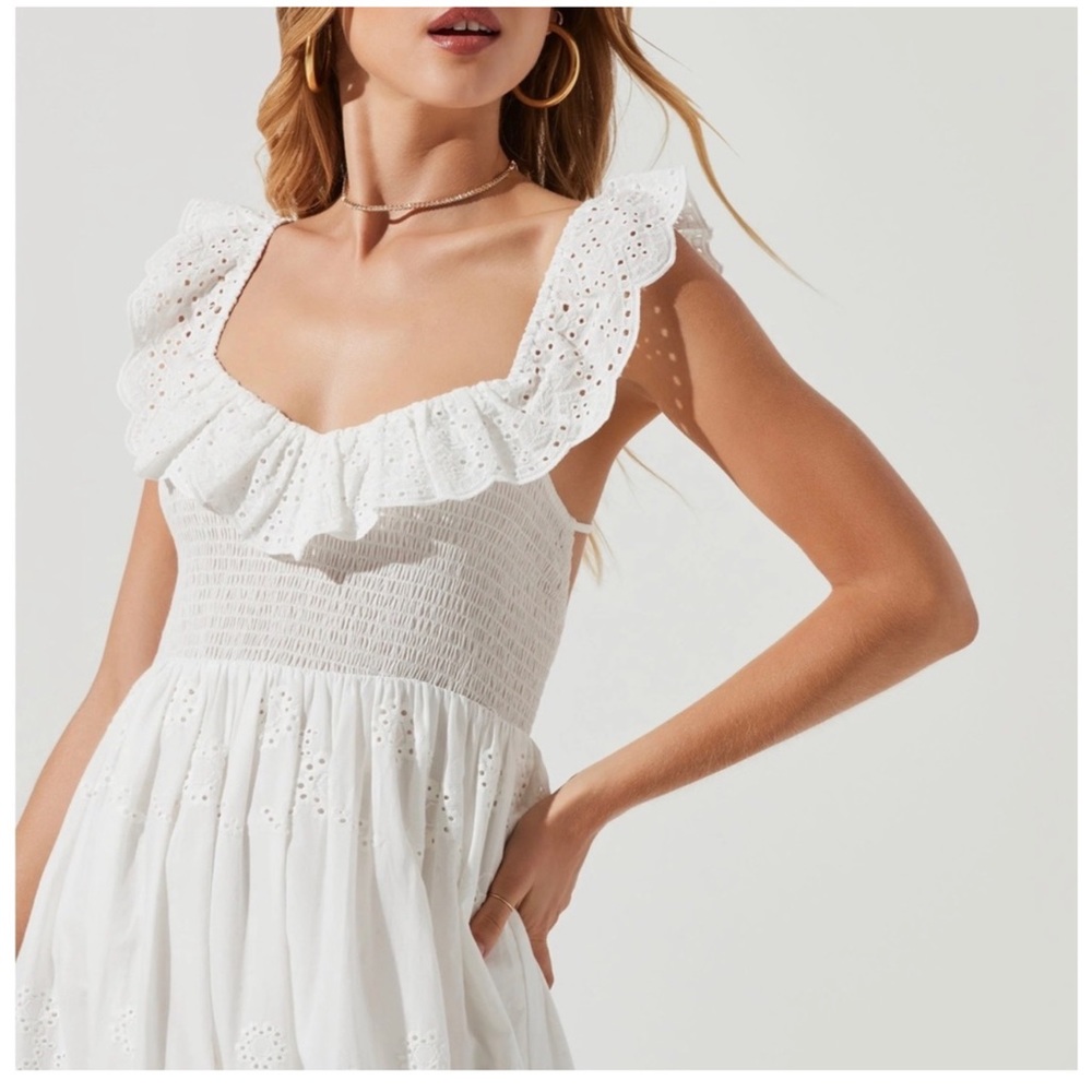Cottage dress in white Astr the label size Large - Picture 2 of 10